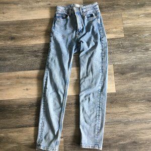 Stradivarius cotton slim mom jean with stretch in washed blue